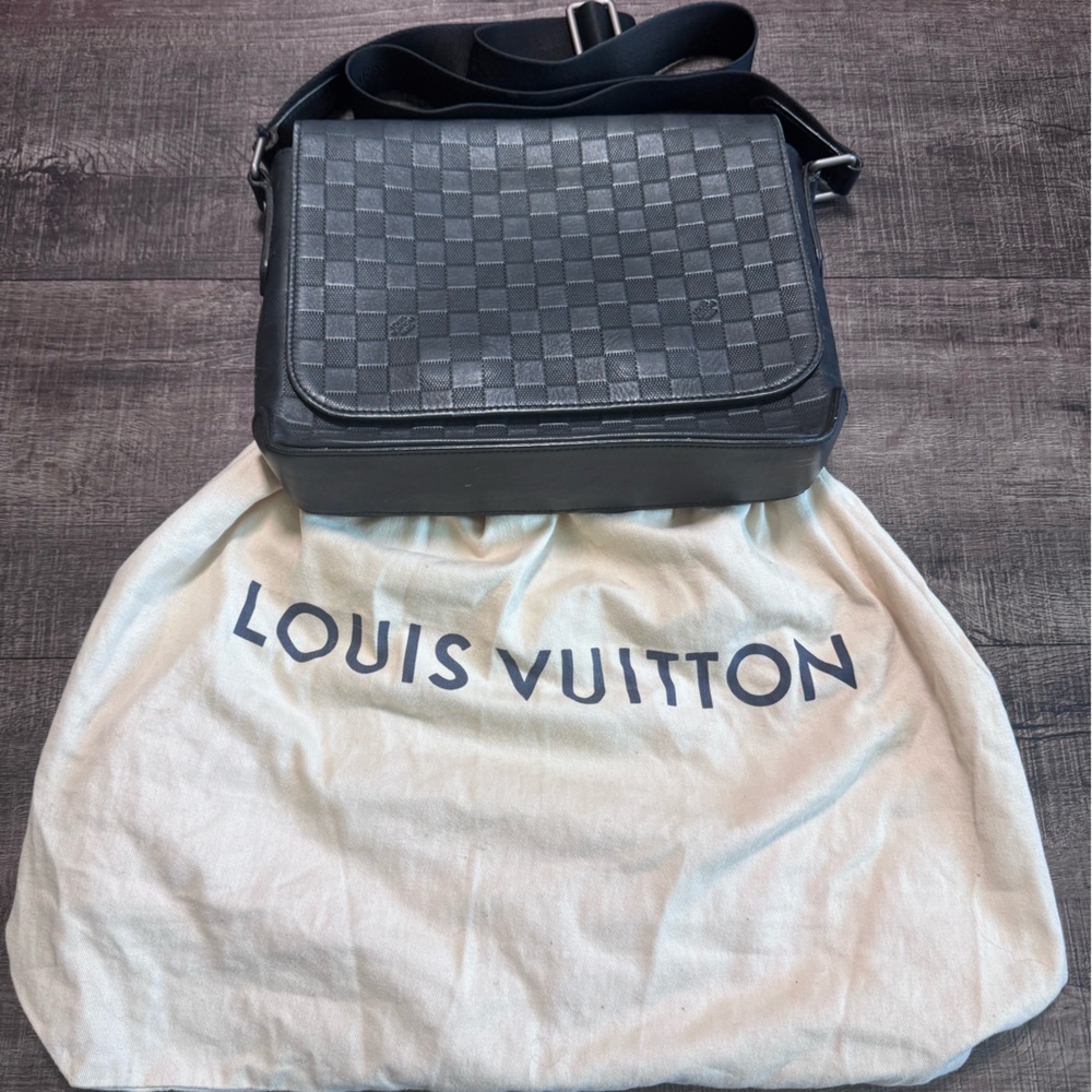 Louis Vuitton Black and Gray Checkered Messenger Bag